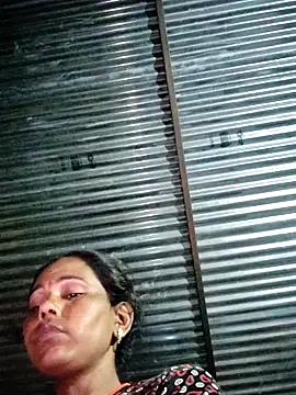 Pooja750 Live Chatrum