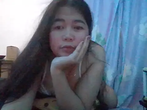 Asianhotskinny Adlı Modelin Canlı Sohbet Odası