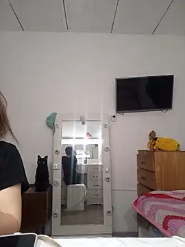 غرفة دردشة Jennyvignaduzzo المباشرة