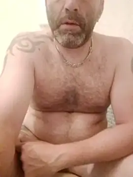 Gigi8412 élő chatszobája