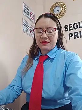 غرفة دردشة Hannah-colx المباشرة