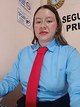 غرفة دردشة Hannah-colx المباشرة