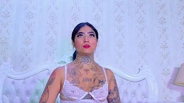 EmilieLake Live Chatraum