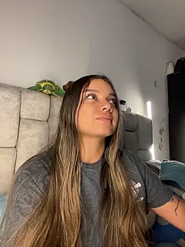 AnnyLopezzz_ – Naživo chatovacia miestnosť
