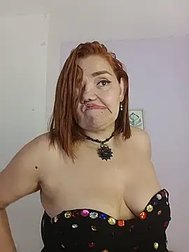 Chat soba uživo modela MayaLuna1