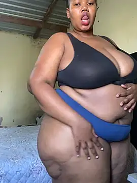 Curvycandy95's Live Chat Room