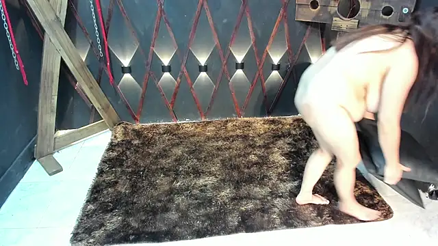غرفة دردشة BDSM_Vantablack__ المباشرة