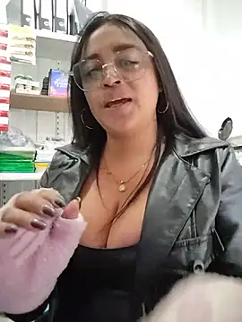 Mia_Risky-1 Live Chatraum