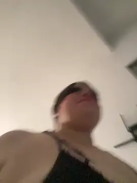 Kuromy_x Live Chatraum