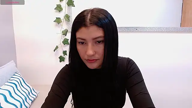 غرفة دردشة louis_k المباشرة