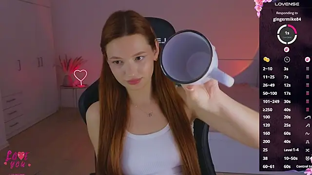 Živá chatovací místnost CuteAriel7