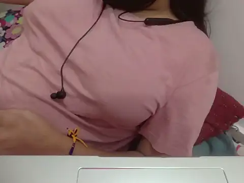 Živá chatovací místnost Kanika_Singh0