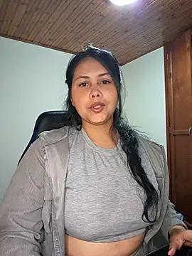 غرف ة دردشة Alessandraa- المباشرة