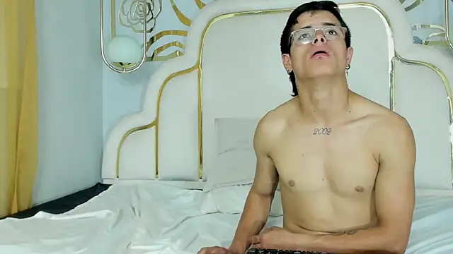 Živá chatovací místnost midnightlust_vc