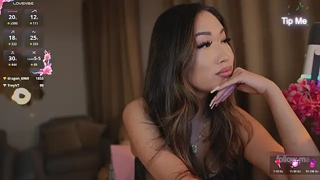 Sala de chat en directo de Kami_Lee_XO
