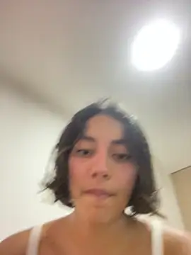Wendy19_ Adlı Modelin Canlı Sohbet Odası