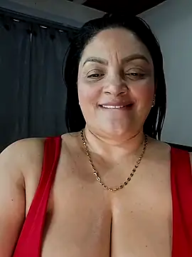 tiffany_Johnson1's Live Chat Room