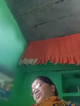 חדר צ'אט בשידור חי של Manavi_x