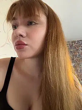 LunaMillie 现场聊天室