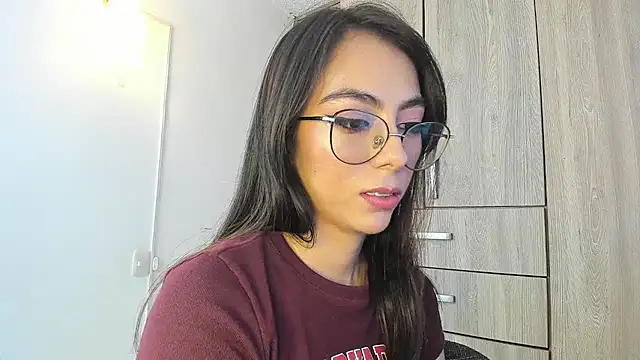 غرفة دردشة horny_adiction المباشرة