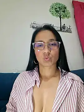 SofiiMilf 실시간 채팅방