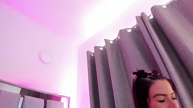 _valeria_saenz_ – live chatrum