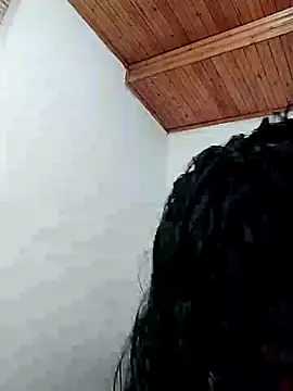 Živá chatovací místnost adelen_smith
