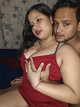 priyaverma00 Adlı Modelin Canlı Sohbet Odası