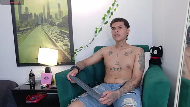 Sala de chat en directo de rosse_dredd