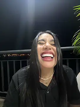 Sophie_Dreamss Adlı Modelin Canlı Sohbet Odası