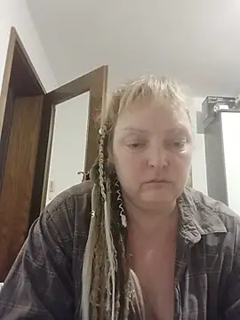 LiluLiluLilu's Live Chat Room