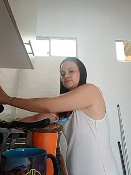 Amanda39 Adlı Modelin Canlı Sohbet Odası