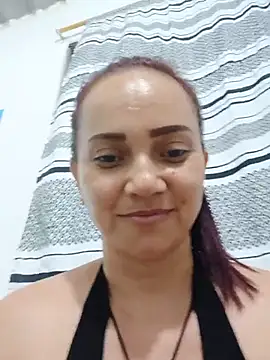 Amanda39 Adlı Modelin Canlı Sohbet Odası