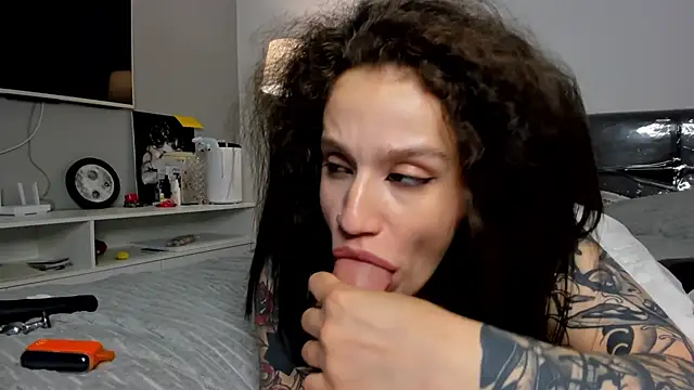 Anita_sea Adlı Modelin Canlı Sohbet Odası