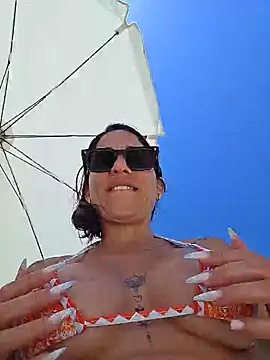 חדר צ'אט בשידור חי של sexy7883