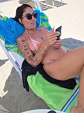 sexy7883 – live chatrum