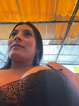 Cami_Leon2 – Naživo chatovacia miestnosť