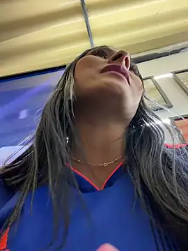 Cami_Leon2 Live Chatraum