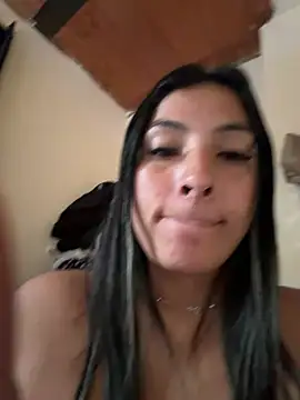 Cami_Leon2 Ruang Obrolan Langsung