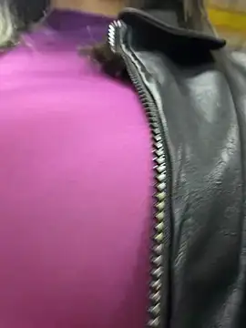 Cami_Leon2 现场聊天室