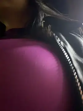 Cami_Leon2 – Naživo chatovacia miestnosť