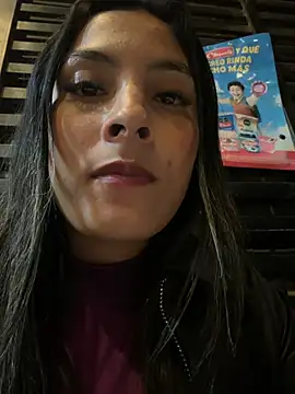 Cami_Leon2 live-chat rom