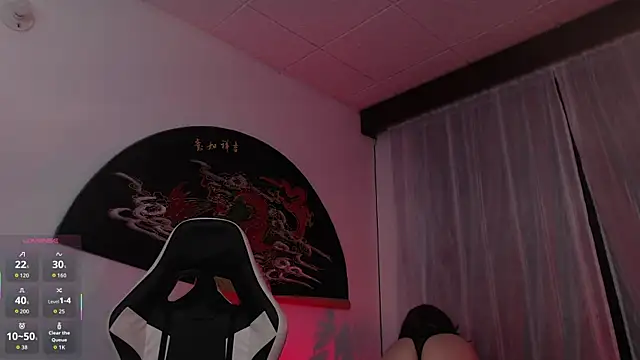Ellyuwuw's Live Chat Room