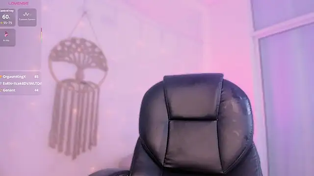 Živá chatovací místnost Ginni_charlotte