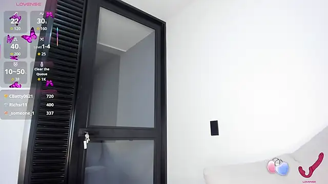 Lauuuuuuuu_ Adlı Modelin Canlı Sohbet Odası