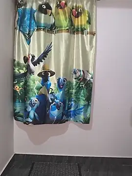 Živá chatovací místnost Family02