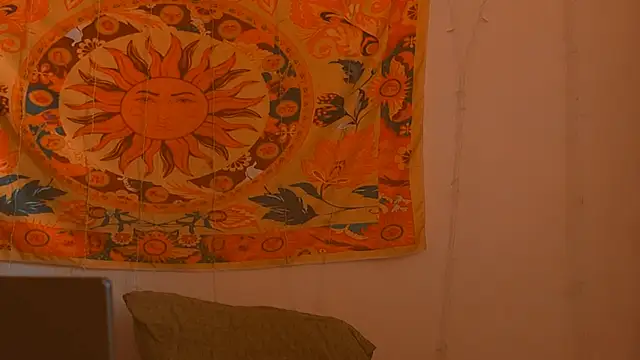 חדר צ'אט בשידור חי של AliceCUNTach
