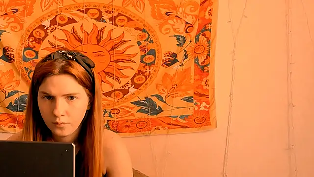 AliceCUNTach Live Chatraum