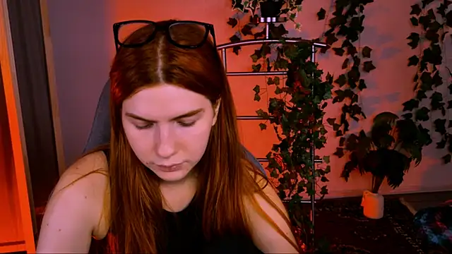 AliceCUNTach Live Chatrum