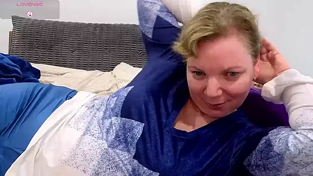 Show de cámara de sexo en directo de l4dyc4pricorn76